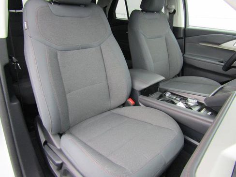 Used 2025 Ford Explorer Active image 10