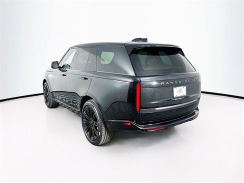 New 2026 Land Rover Range Rover SE image 7