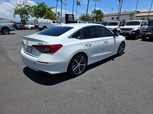 Used 2023 Honda Civic Touring image 7