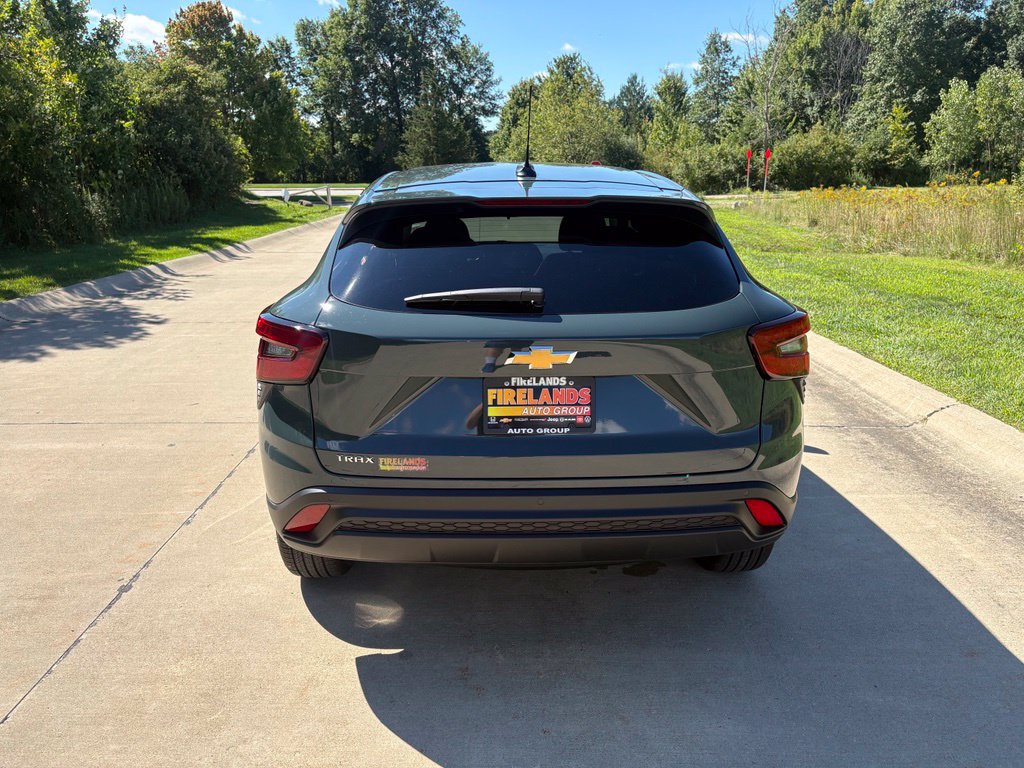 New 2026 Chevrolet Trax LS w/ Driver Confidence Package FWD image 8
