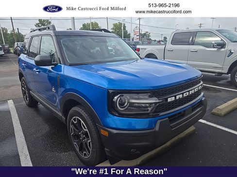 Used 2025 Ford Bronco Sport Outer Banks AWD/4WD image 3