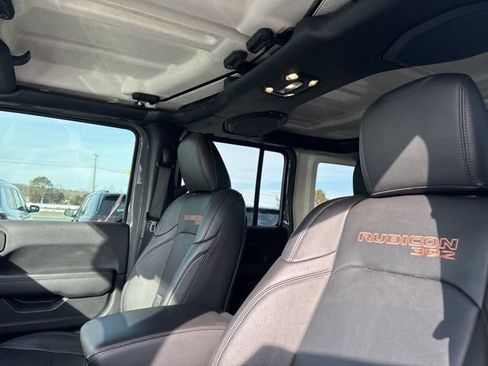 Used 2021 Jeep Wrangler Unlimited Rubicon w/ Trailer Tow Package image 27