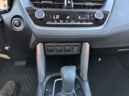 Certified 2023 Toyota Corolla Cross LE FWD image 18