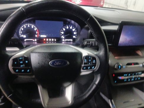 Certified 2023 Ford Explorer XLT w/ Equipment Group 202A image 16