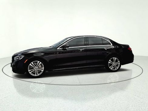 Used 2021 Mercedes-Benz E 350 4MATIC Sedan image 4