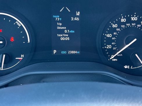 Certified 2024 Toyota Sienna XLE image 33