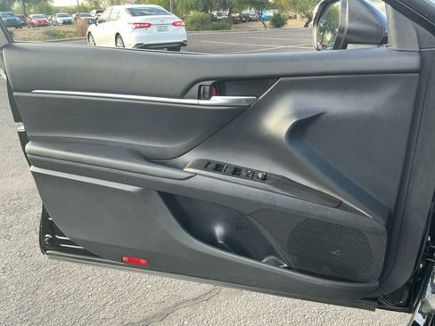 Used 2024 Toyota Camry SE image 13