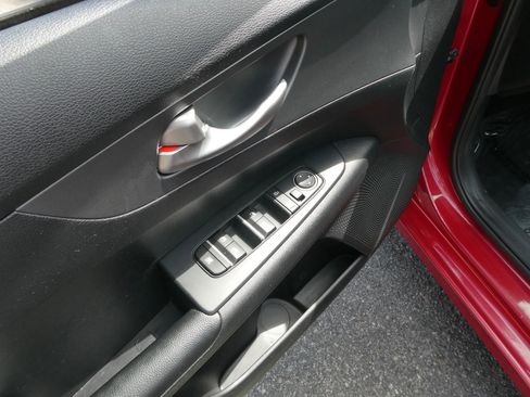 Used 2020 Kia Forte LXS image 13