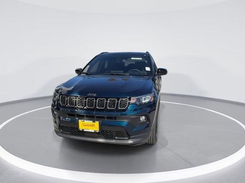 New 2026 Jeep Compass Latitude image 3