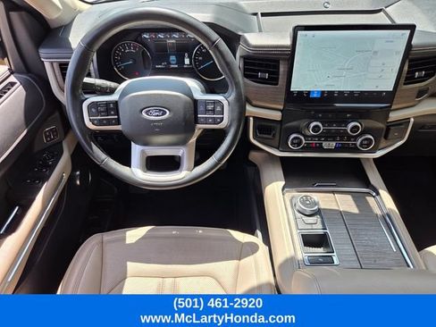 Used 2024 Ford Expedition Limited RWD image 15