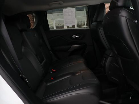 Used 2020 Jeep Cherokee Limited image 43