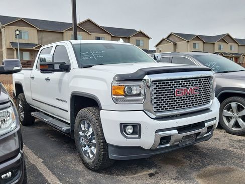 Used 2015 GMC Sierra 2500 Denali w/ Duramax Plus Package image 1