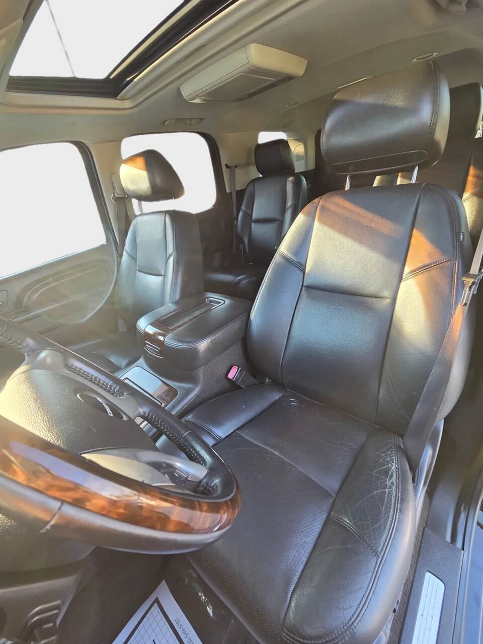 Used 2013 GMC Yukon Denali RWD image 11