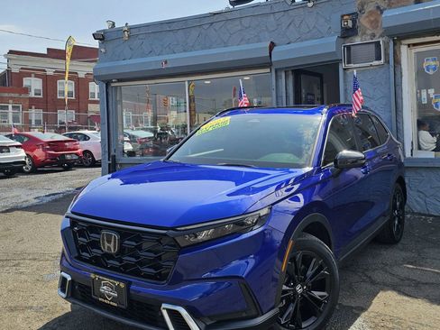 Used 2023 Honda CR-V Sport Touring image 2