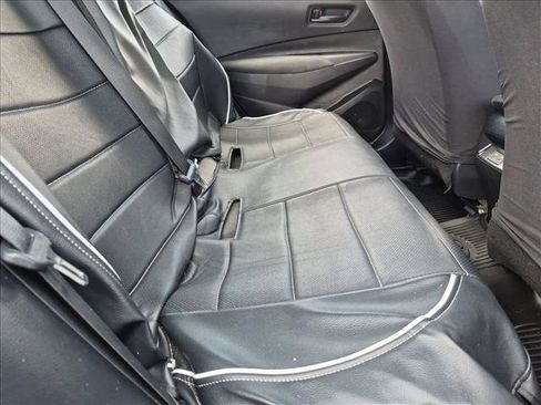 Used 2025 Toyota Corolla LE FWD image 17