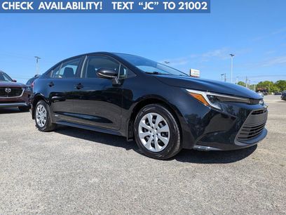 Used 2025 Toyota Corolla LE