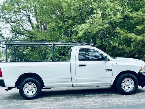 Used 2017 RAM 1500 Tradesman RWD image 2