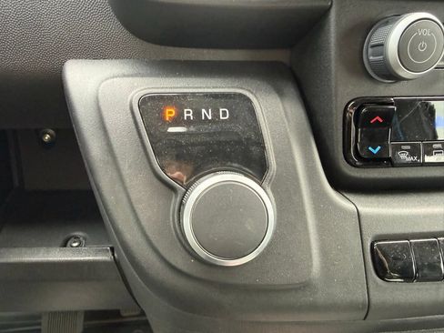 Used 2024 RAM ProMaster 3500 w/ Delivery Van Package FWD image 27