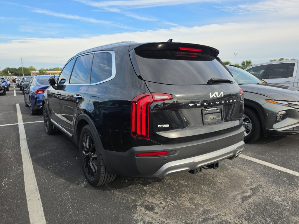 Used 2022 Kia Telluride SX w/ Towing Package AWD/4WD image 19