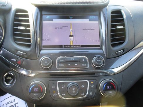 Used 2017 Chevrolet Impala LT w/ Leather Package image 11