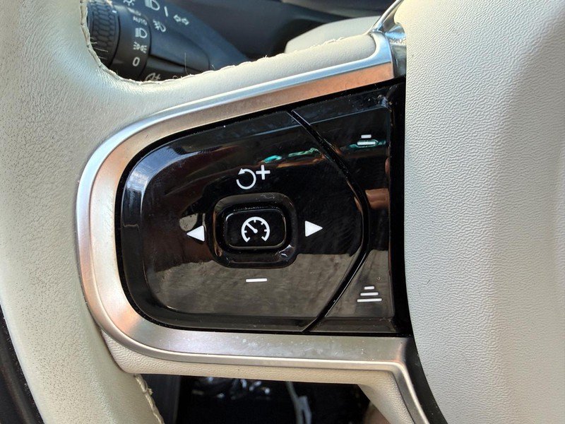 Certified 2024 Volvo XC90 T8 Ultimate AWD/4WD image 19