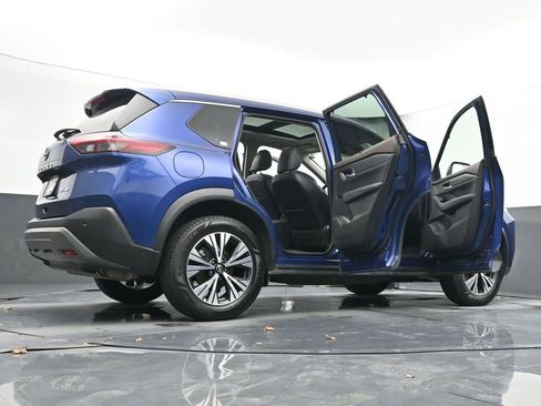 Used 2023 Nissan Rogue SV w/ SV Premium B Package image 75