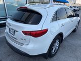 Used 2017 INFINITI QX70 AWD w/ Premium Package image 3