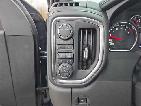 Certified 2021 Chevrolet Silverado 1500 LTZ w/ LTZ Premium Package image 26