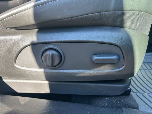 Used 2024 Buick Encore GX Avenir w/ Avenir Convenience Package image 17