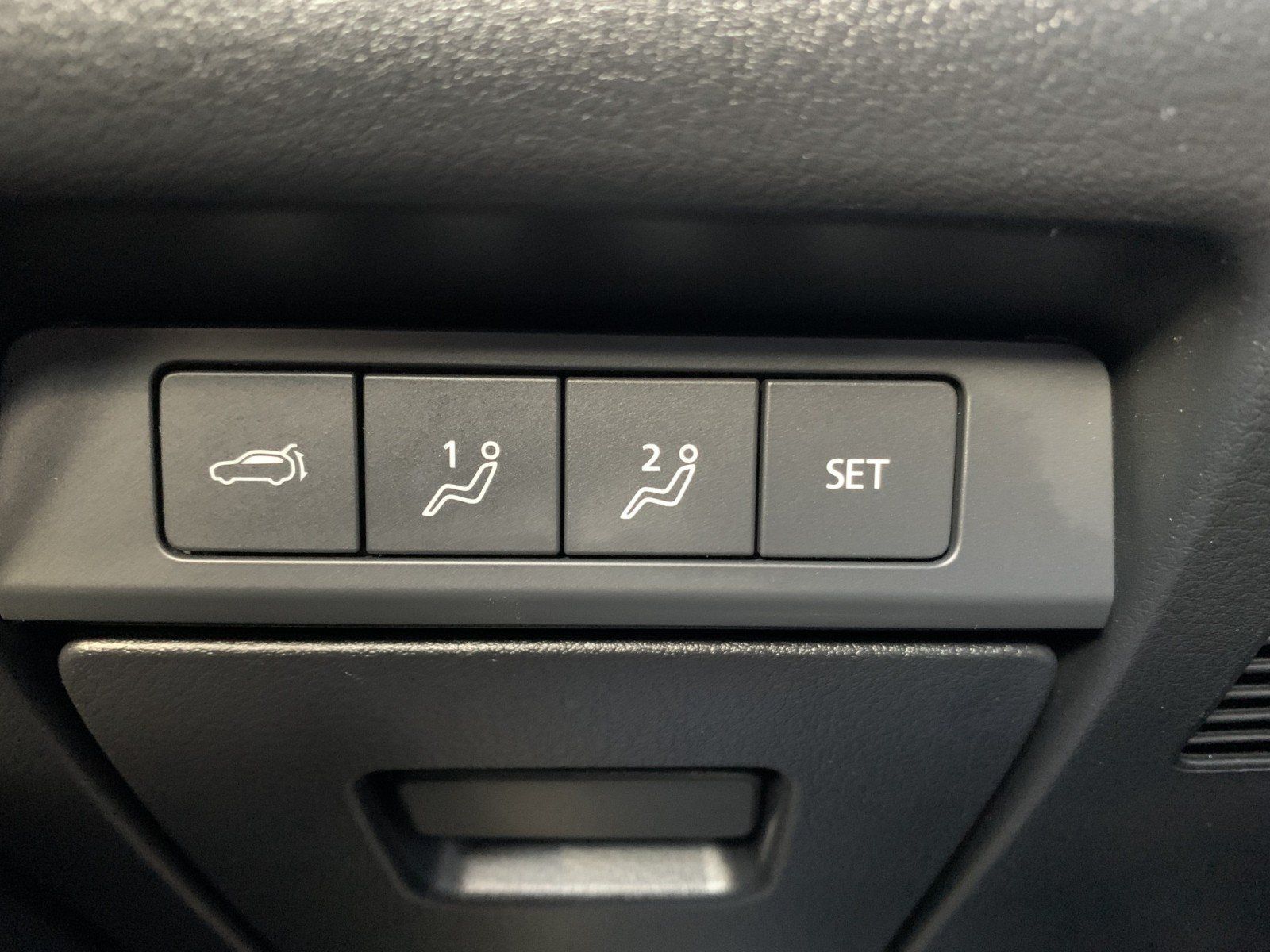Used 2023 MAZDA CX-30 AWD 2.5 S w/ Premium Package image 15