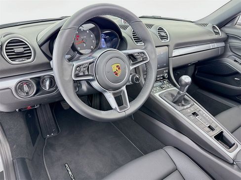 Used 2024 Porsche 718 Boxster Style Edition image 4