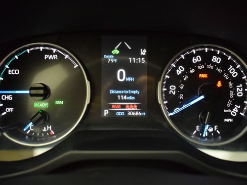 Used 2022 Toyota RAV4 SE AWD/4WD image 16