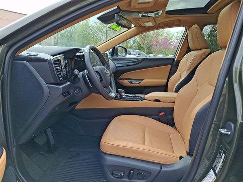 Used 2025 Lexus NX 350 AWD w/ Accessory Package (2T) image 13