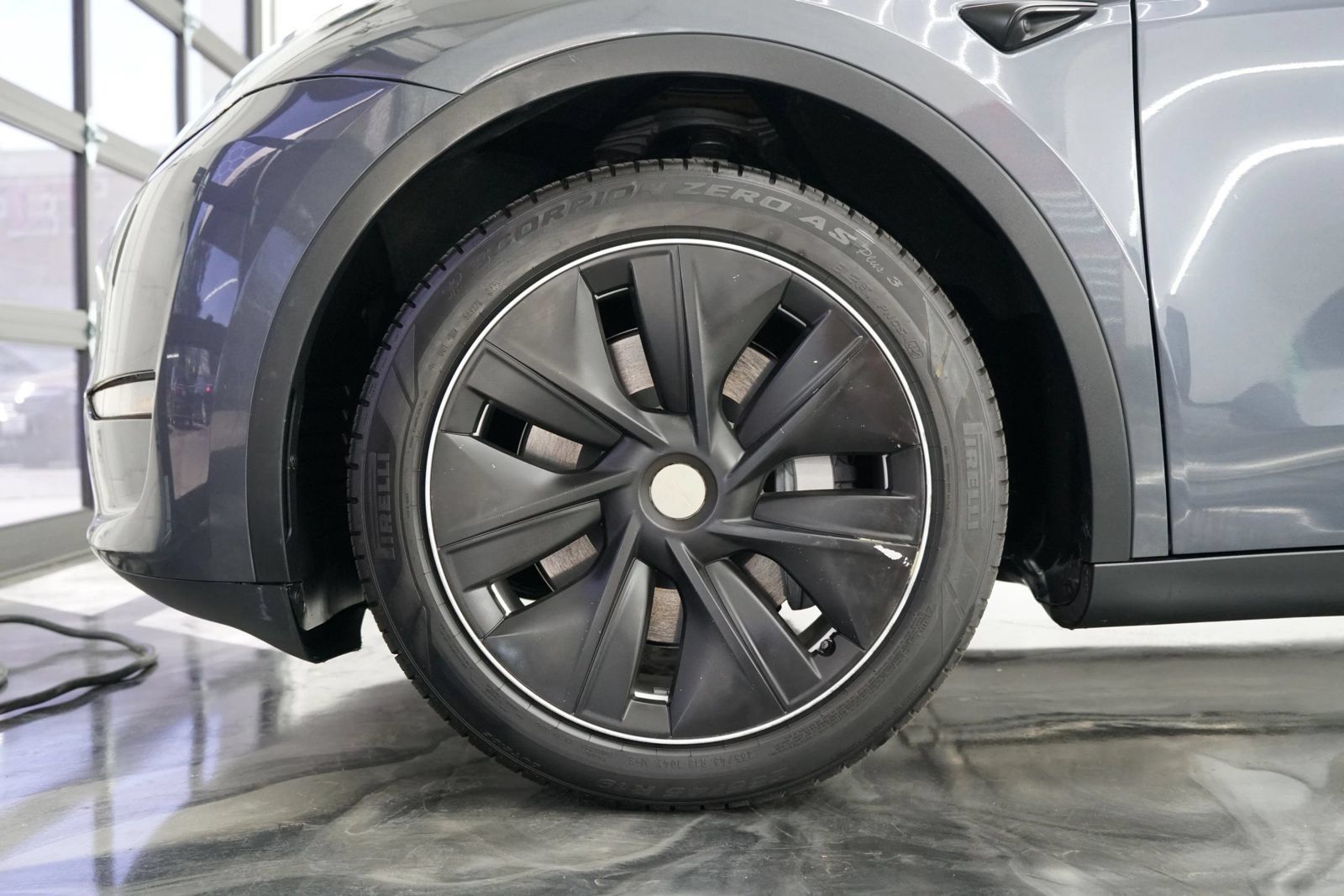 Used 2023 Tesla Model Y Long Range AWD/4WD image 14