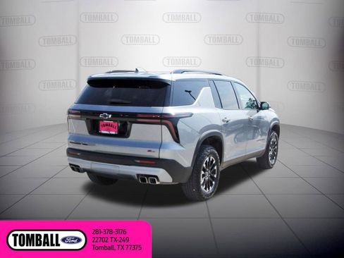 Used 2024 Chevrolet Traverse Z71 AWD/4WD image 7
