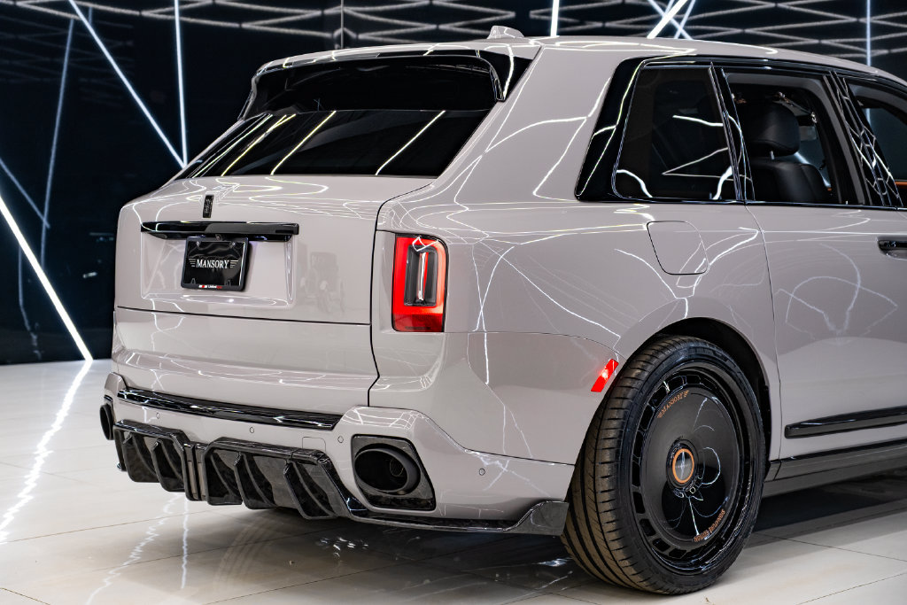 Used 2026 Rolls-Royce Cullinan AWD/4WD image 15