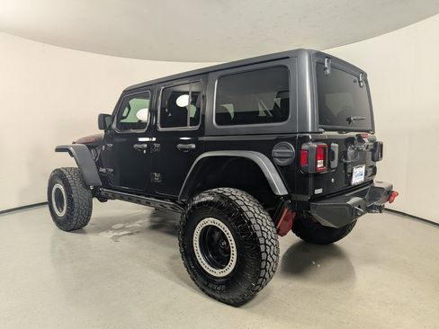 Used 2020 Jeep Wrangler Unlimited Rubicon AWD/4WD image 6