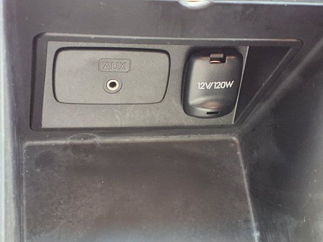 Used 2011 Subaru Legacy 2.5i Premium AWD/4WD image 16