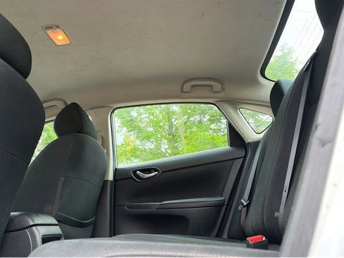 Used 2019 Nissan Sentra S FWD image 12