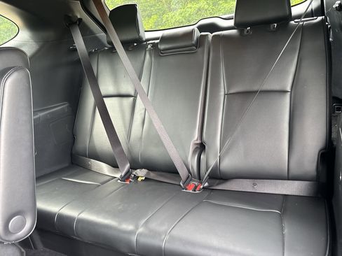 Used 2022 Toyota Highlander XSE FWD image 26