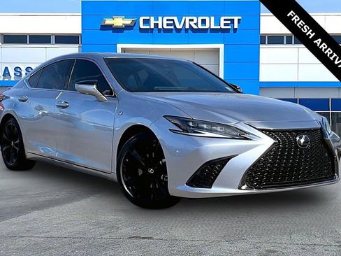 Used 2024 Lexus ES 350 F Sport w/ Accessory Package (Z2) image 1