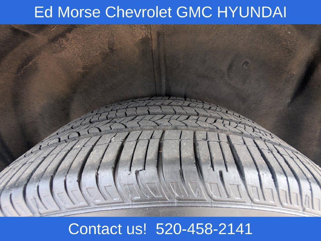 Used 2024 Buick Enclave Premium AWD/4WD image 25