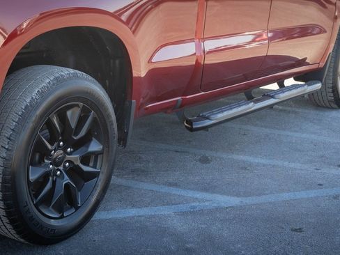 Used 2021 Chevrolet Silverado 1500 Custom image 24