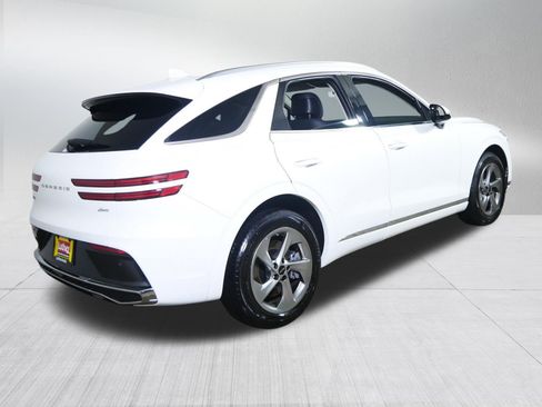 Certified 2026 Genesis GV70 2.5T AWD/4WD image 7