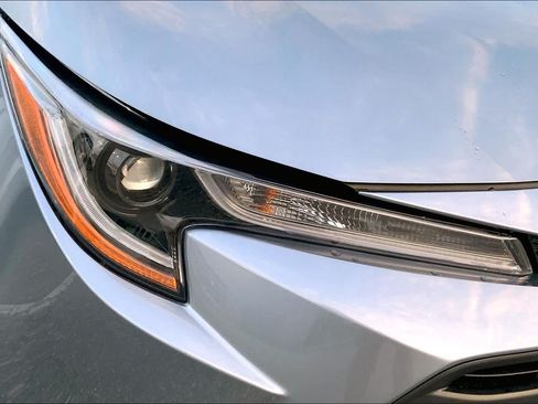 Used 2024 Toyota Corolla LE FWD image 24