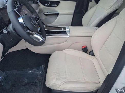 Certified 2025 Mercedes-Benz GLC 300 4MATIC image 14