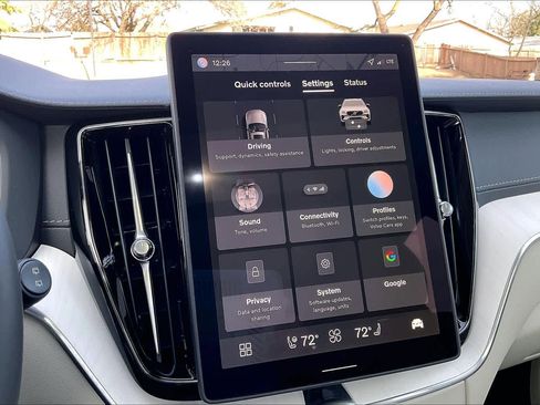 New 2026 Volvo XC60 T8 Ultra w/ Protection Package Premier image 22