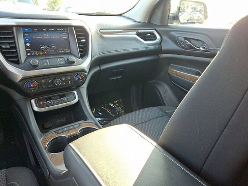 Used 2020 GMC Acadia SLE w/ LPO, Floor Liner Package image 16