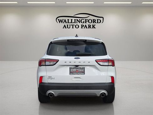 Used 2022 Ford Escape SE image 5