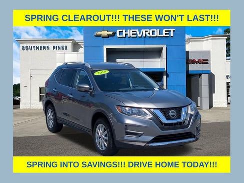 Used 2018 Nissan Rogue SV AWD/4WD image 1